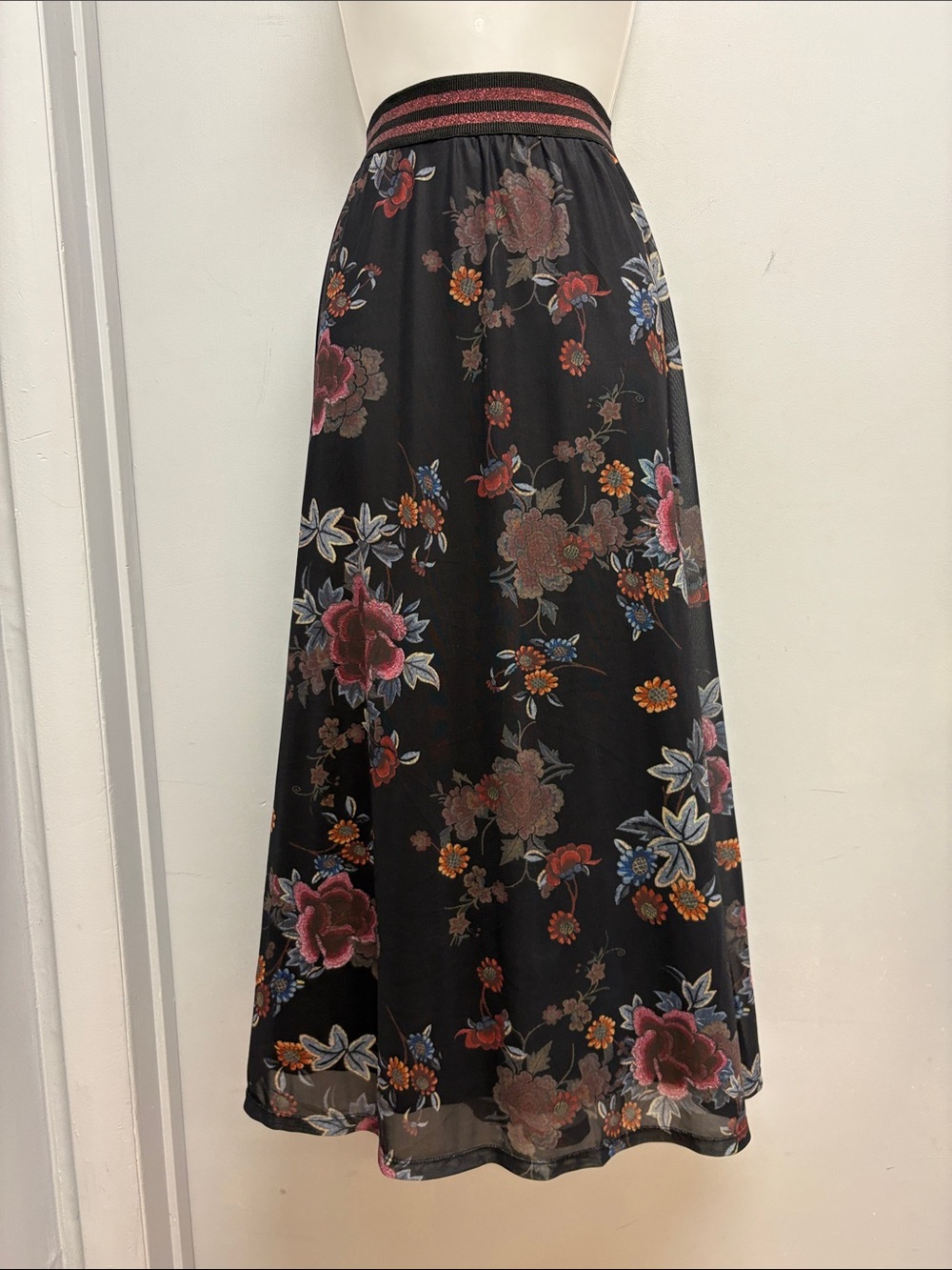 Tribal Jeans Floral Mesh Midi Skirt Black Lined Pull-On Size L